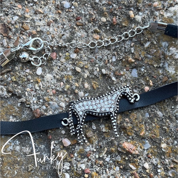 Horse Rhinestone Chocker - Picture 4 of 4